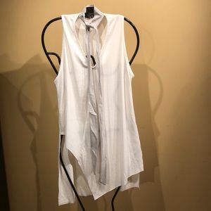 Asymmetric spring blouse